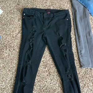 Ripped black skinny jeans